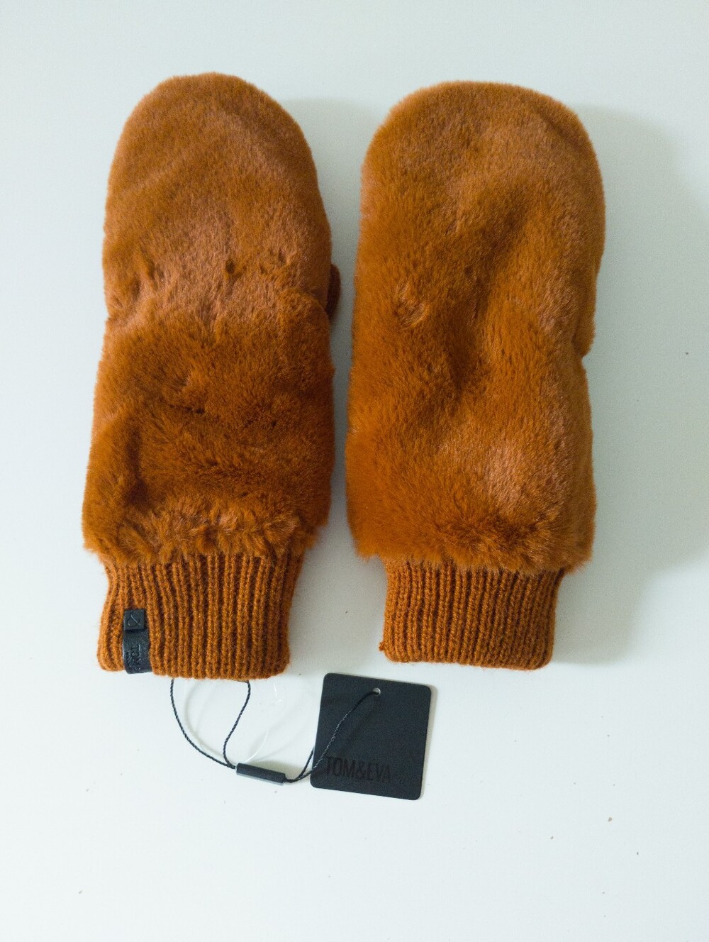 New TOM & EVA Cognac Faux Fur Mittens Soft Winter One Size